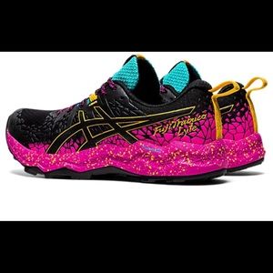 FujiTrabuco Lyte Womens Trail Running Shoes. Size 6.5